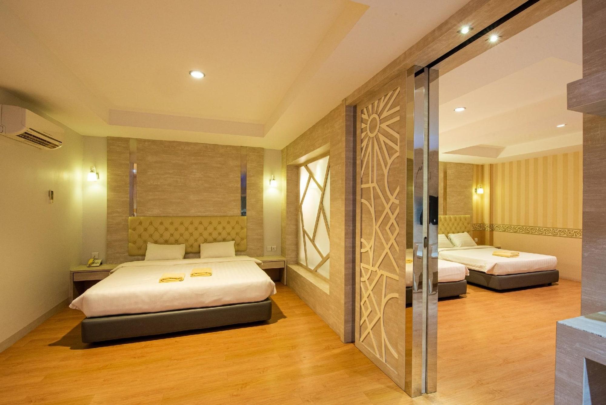 Lovina Inn Penuin Hotel Nagoya Extérieur photo