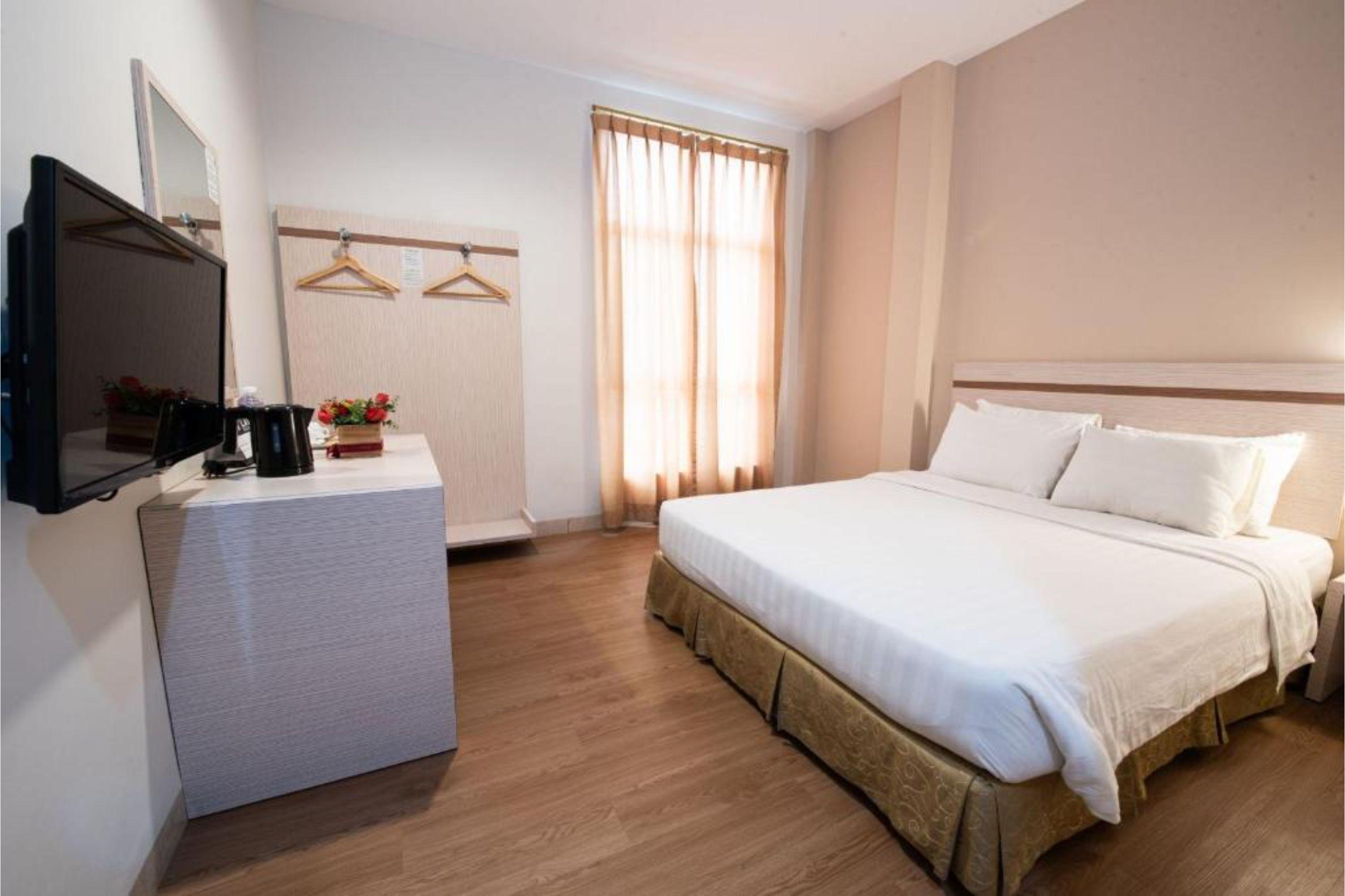 Lovina Inn Penuin Hotel Nagoya Extérieur photo