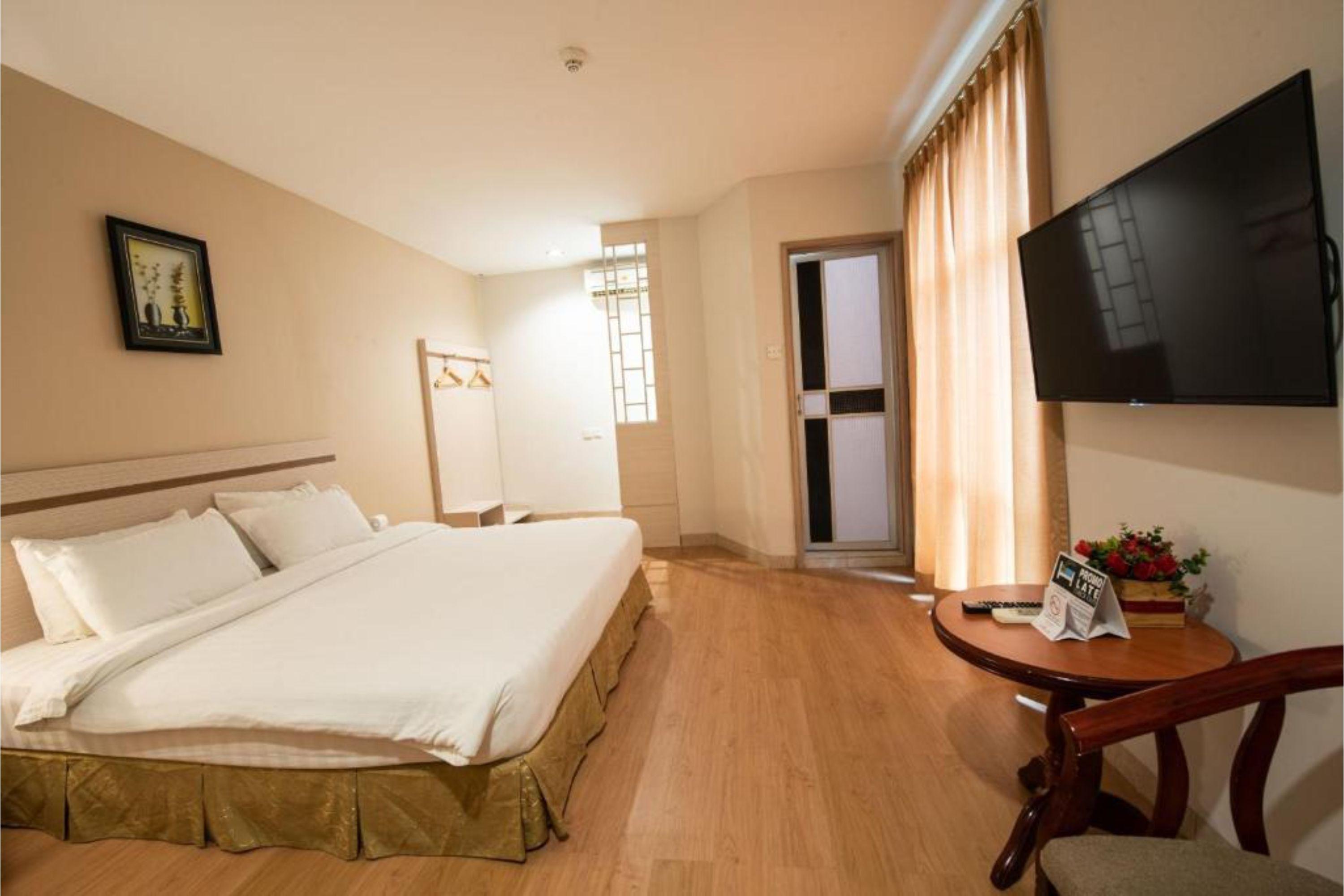Lovina Inn Penuin Hotel Nagoya Extérieur photo