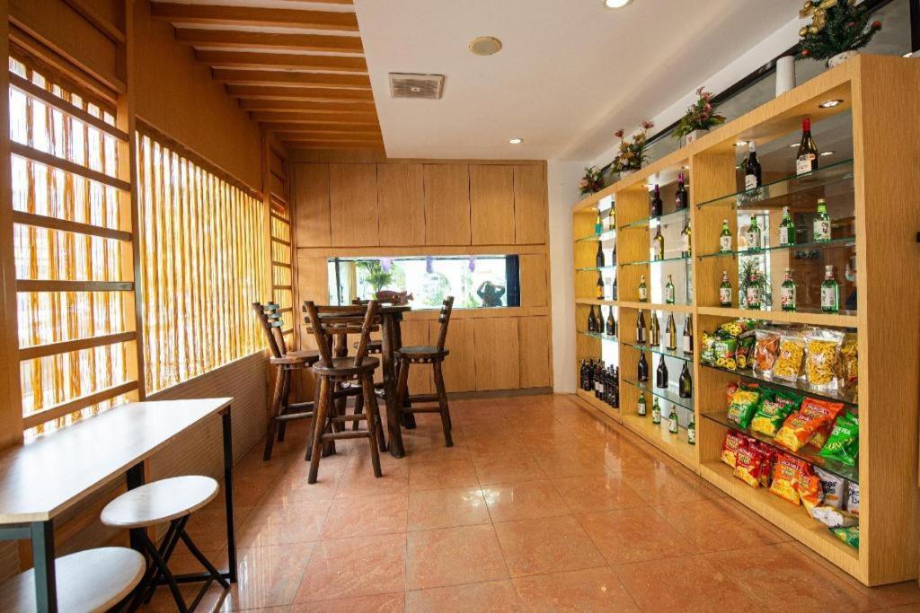 Lovina Inn Penuin Hotel Nagoya Extérieur photo