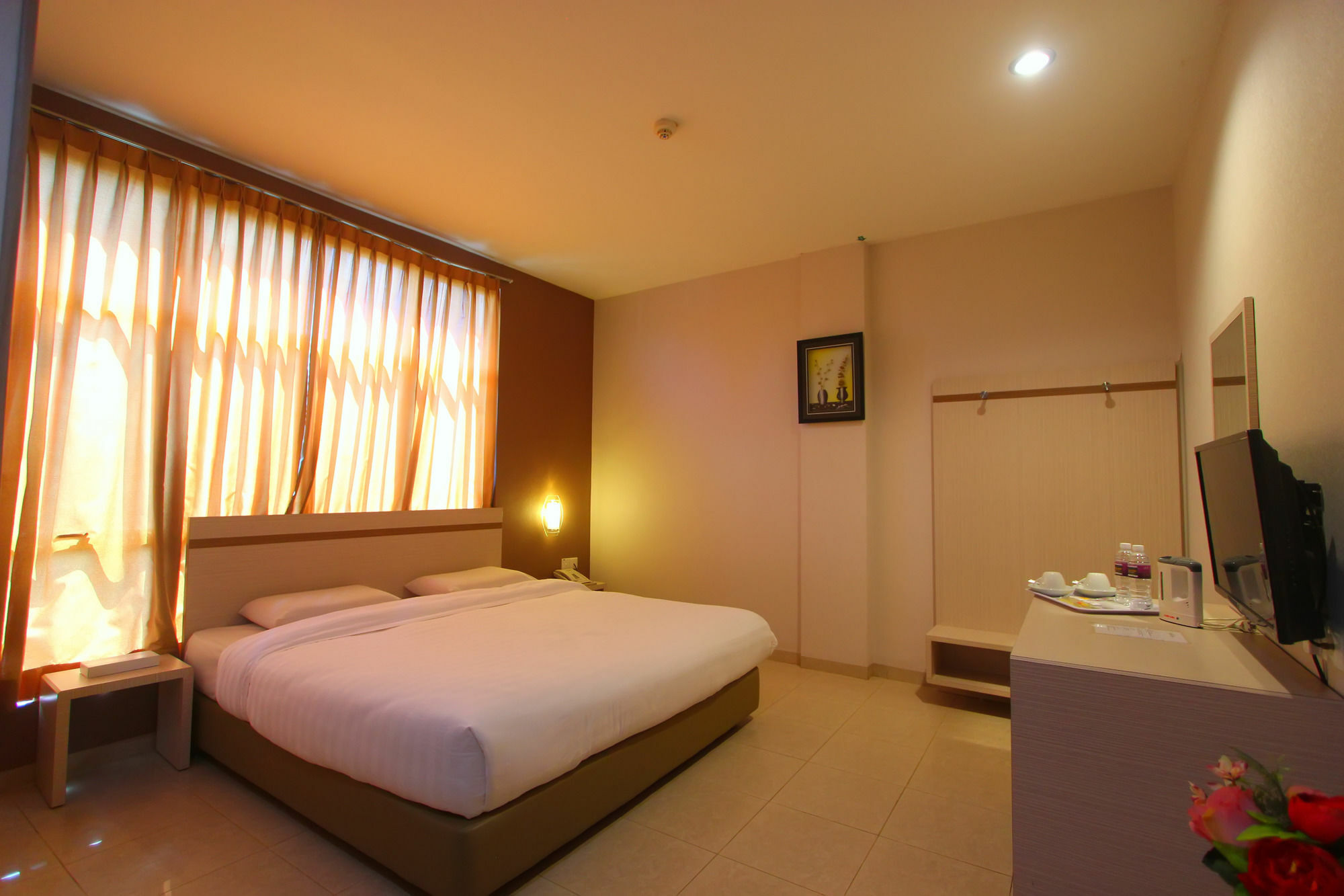 Lovina Inn Penuin Hotel Nagoya Extérieur photo